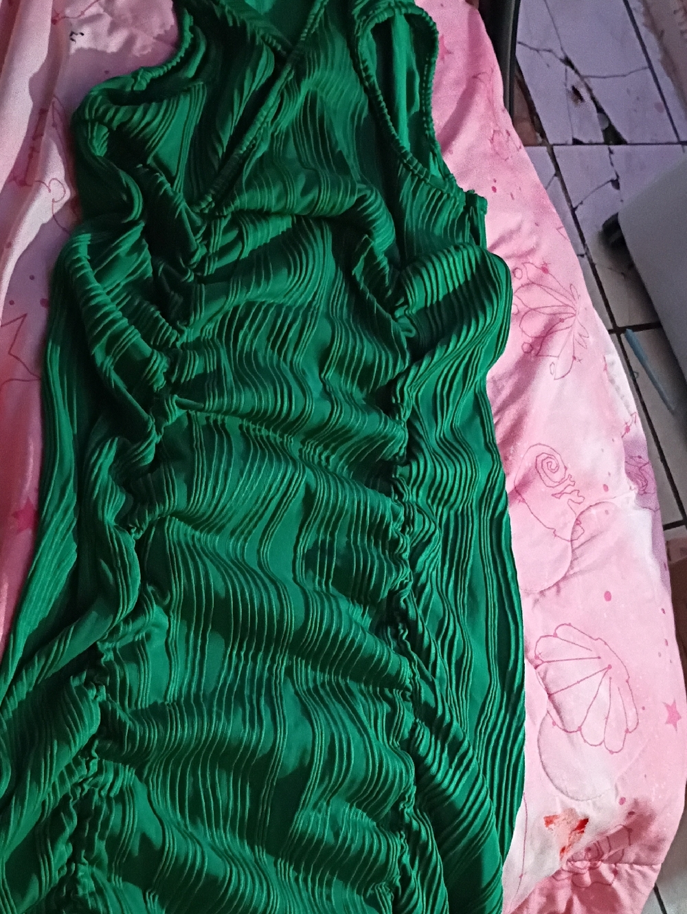 Emerald Green Pleated Sleeveless Dress